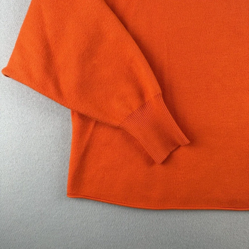 Lumiere‎ Women's Orange Crewneck Cropped Sweater Size Medium